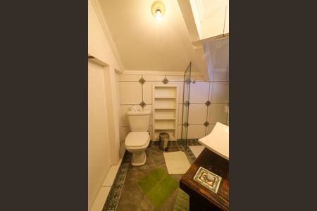 Casa de condomínio à venda com 300m², 4 quartos e 1 vagaBanheiro da Suíte 2