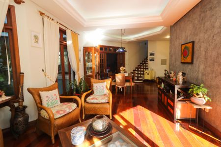 Sala de casa de condomínio à venda com 4 quartos, 300m² em Cavalhada, Porto Alegre