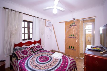 Casa para alugar com 340m², 1 quarto e sem vaga Casa para alugar com 340m², 1 quarto e sem vagaSuíte