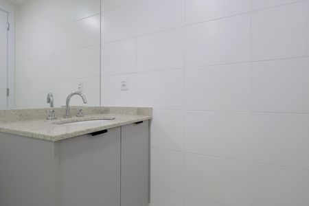 Apartamento para alugar com 68m², 2 quartos e 1 vaga Apartamento para alugar com 68m², 2 quartos e 1 vagaBanheiro da Suíte