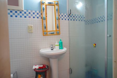 Casa à venda com 425m², 5 quartos e 2 vagasBanheiro 