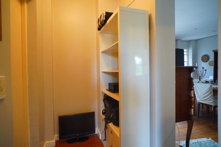 Casa à venda com 425m², 5 quartos e 2 vagasCorredor 