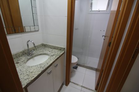 Apartamento para alugar com 92m², 3 quartos e 1 vagaSuítes Canadenses 1 e 2 - Banheiro
