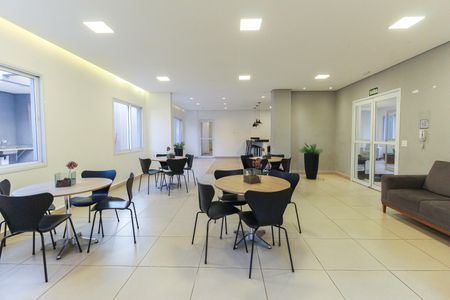 Apartamento à venda com 38m², 2 quartos e sem vagaÁrea comum - Salão de festas