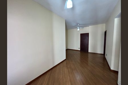 Apartamento à venda com 107m², 3 quartos e 1 vagaSala