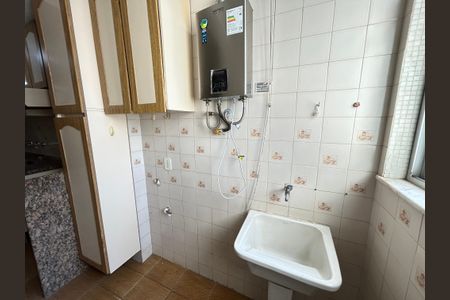 Apartamento à venda com 107m², 3 quartos e 1 vagaÁrea de Serviço