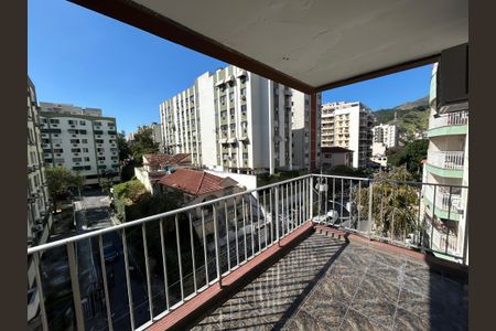 Apartamento à venda com 107m², 3 quartos e 1 vagaVaranda da Suíte