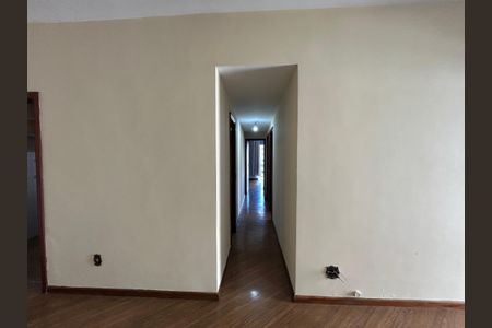 Apartamento à venda com 107m², 3 quartos e 1 vagaCorredor