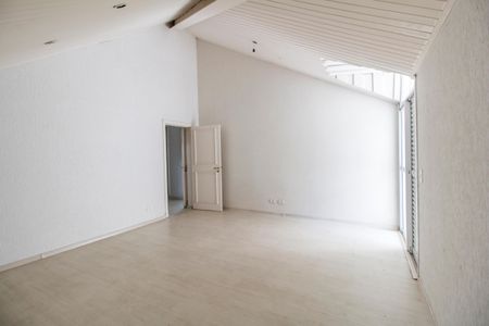 Casa de condomínio para alugar com 1700m², 6 quartos e 10 vagasSuíte 1