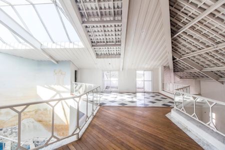 Casa de condomínio para alugar com 1700m², 6 quartos e 10 vagasSala