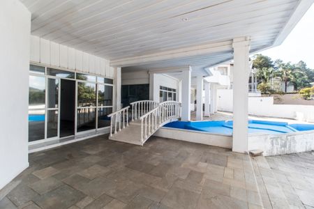 Casa de condomínio para alugar com 1700m², 6 quartos e 10 vagasPiscina