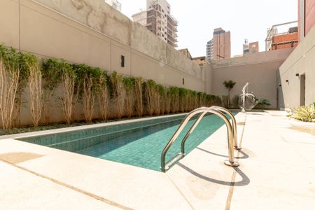 Studio à venda com 26m², 1 quarto e sem vagaÁrea comum - Piscina