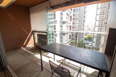 Varanda de kitnet/studio à venda com 1 quarto, 43m² em Cidade Monções, São Paulo