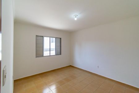Casa para alugar com 90m², 2 quartos e 2 vagasQuarto 2