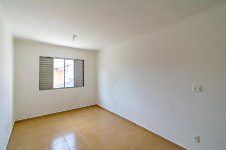 Casa para alugar com 90m², 2 quartos e 2 vagasQuarto 1