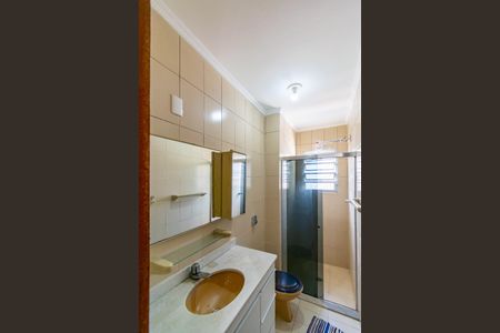 Casa para alugar com 90m², 2 quartos e 2 vagasBanheiro Social