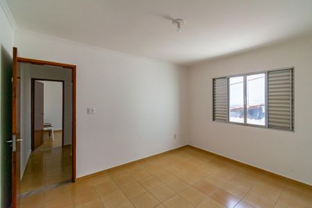 Casa para alugar com 90m², 2 quartos e 2 vagasQuarto 2