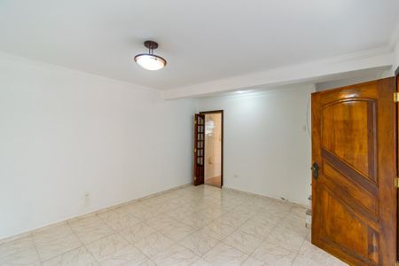 Casa para alugar com 90m², 2 quartos e 2 vagasSala
