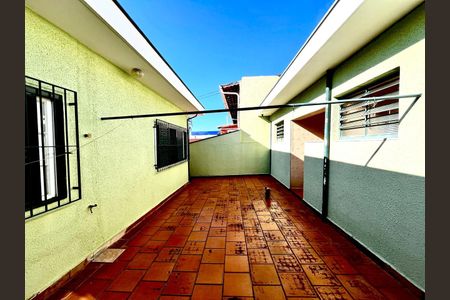 Casa para alugar com 247m², 4 quartos e 6 vagasQuintal