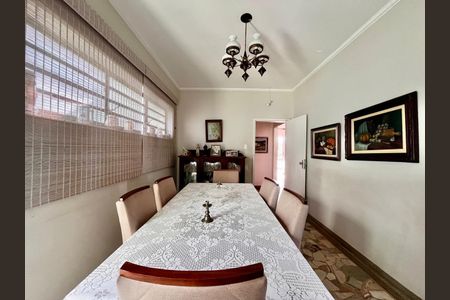 Casa para alugar com 247m², 4 quartos e 6 vagasSala de Jantar