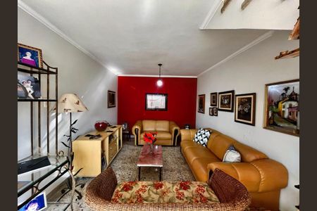 Casa para alugar com 247m², 4 quartos e 6 vagasSala 1