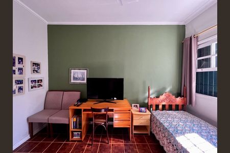 Casa para alugar com 247m², 4 quartos e 6 vagasQuarto 1