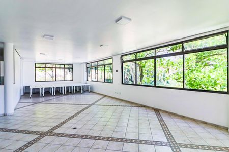 Apartamento à venda com 68m², 3 quartos e 1 vagaÁrea comum - Salão de festas