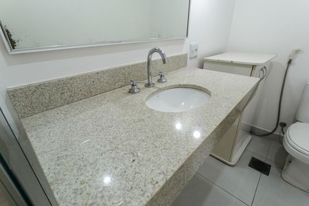 Apartamento para alugar com 107m², 2 quartos e 1 vaga Apartamento para alugar com 107m², 2 quartos e 1 vagaBanheiro Social