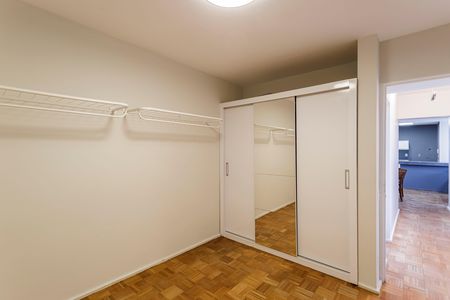 Apartamento para alugar com 107m², 2 quartos e 1 vaga Apartamento para alugar com 107m², 2 quartos e 1 vagaQuarto
