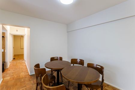 Apartamento para alugar com 107m², 2 quartos e 1 vaga Apartamento para alugar com 107m², 2 quartos e 1 vagaSala