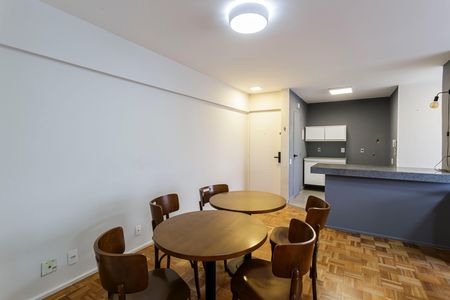 Apartamento para alugar com 107m², 2 quartos e 1 vaga Apartamento para alugar com 107m², 2 quartos e 1 vagaSala