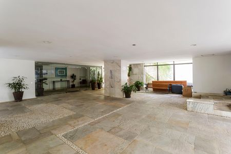 Apartamento para alugar com 107m², 2 quartos e 1 vaga Apartamento para alugar com 107m², 2 quartos e 1 vagaHall social