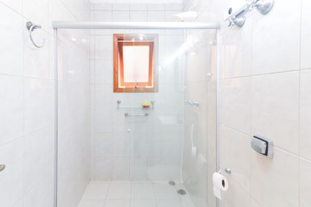 Casa de condomínio à venda com 200m², 3 quartos e 3 vagas Casa de condomínio à venda com 200m², 3 quartos e 3 vagasBanheiro