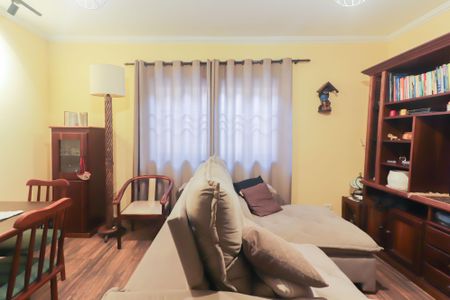 Casa de condomínio à venda com 200m², 3 quartos e 3 vagas Casa de condomínio à venda com 200m², 3 quartos e 3 vagasSala