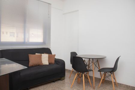 Apartamento à venda com 48m², 1 quarto e 1 vaga Apartamento à venda com 48m², 1 quarto e 1 vagaSala