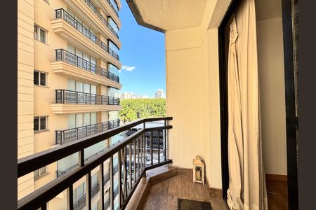 Apartamento para alugar com 44m², 1 quarto e 1 vagaVaranda