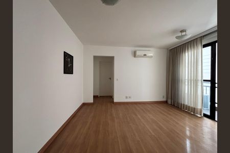 Apartamento para alugar com 44m², 1 quarto e 1 vagaSala