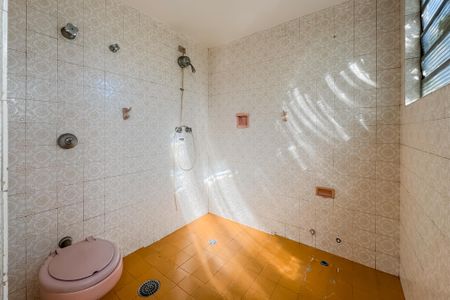 Casa à venda com 167m², 4 quartos e sem vagaBanheiro do Quarto do primeiro andar 