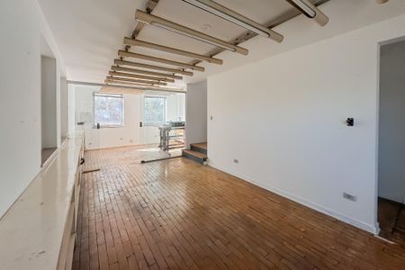 Casa à venda com 167m², 4 quartos e sem vagaQuarto do primeiro andar 