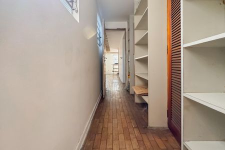 Casa à venda com 167m², 4 quartos e sem vagaCloset Quarto do primeiro andar 