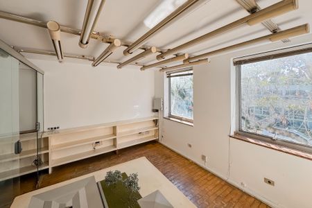 Casa à venda com 167m², 4 quartos e sem vagaQuarto do primeiro andar 