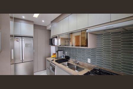 Casa à venda com 151m², 4 quartos e 3 vagas Casa à venda com 151m², 4 quartos e 3 vagasCozinha