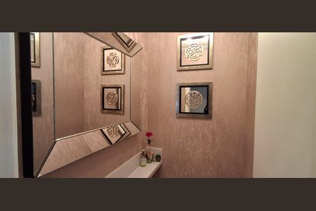 Casa à venda com 151m², 4 quartos e 3 vagas Casa à venda com 151m², 4 quartos e 3 vagasLavabo