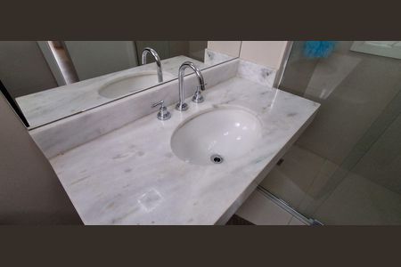 Casa à venda com 151m², 4 quartos e 3 vagas Casa à venda com 151m², 4 quartos e 3 vagasBanheiro Social