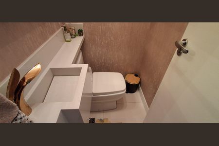 Casa à venda com 151m², 4 quartos e 3 vagas Casa à venda com 151m², 4 quartos e 3 vagasLavabo