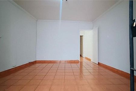 Casa à venda com 155m², 2 quartos e 2 vagas