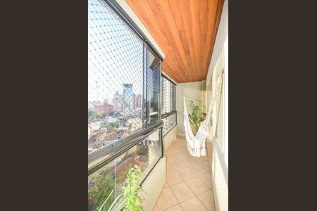 Apartamento à venda com 112m², 4 quartos e 2 vagas Apartamento à venda com 112m², 4 quartos e 2 vagasSacada