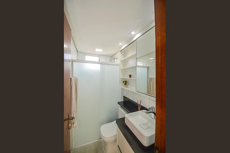 Apartamento à venda com 112m², 4 quartos e 2 vagas Apartamento à venda com 112m², 4 quartos e 2 vagasBanheiro