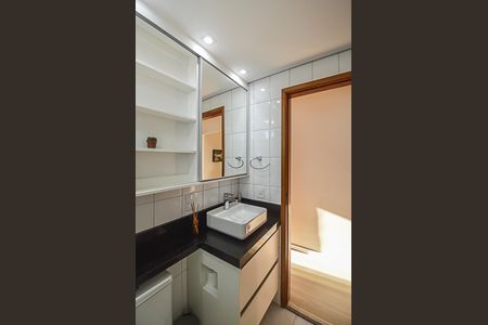 Apartamento à venda com 112m², 4 quartos e 2 vagas Apartamento à venda com 112m², 4 quartos e 2 vagasBanheiro