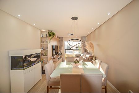 Apartamento à venda com 112m², 4 quartos e 2 vagas Apartamento à venda com 112m², 4 quartos e 2 vagasSala